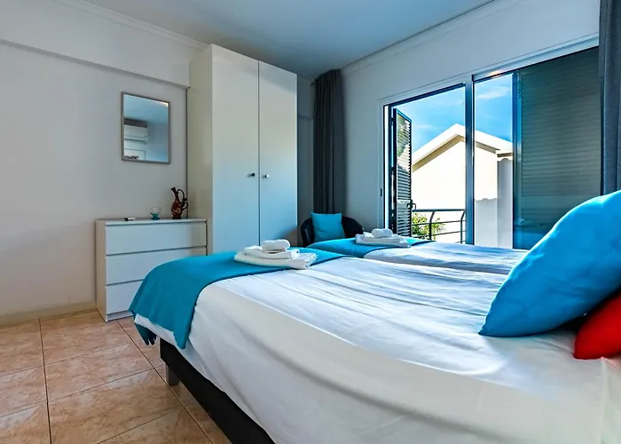 Casa Flora, 2 Quartos,vista Mar Tatil Evi Arco da Calheta (Madeira)