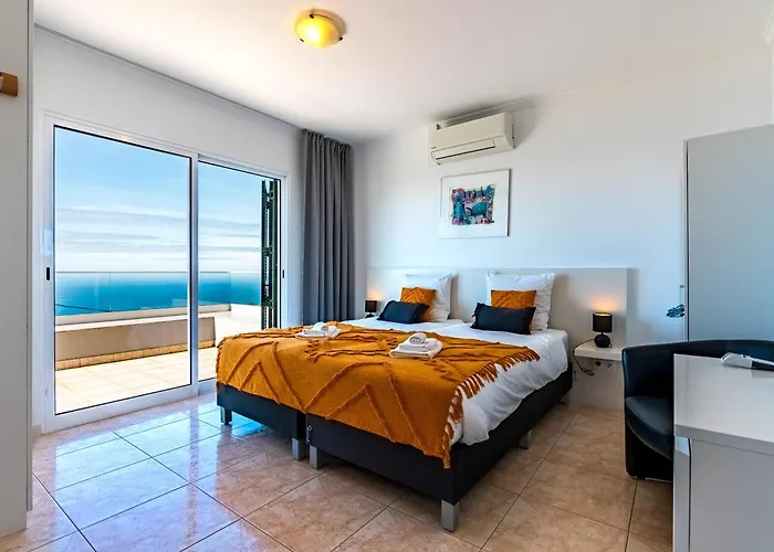 Casa Flora, 2 Quartos,vista Mar Arco da Calheta (Madeira)