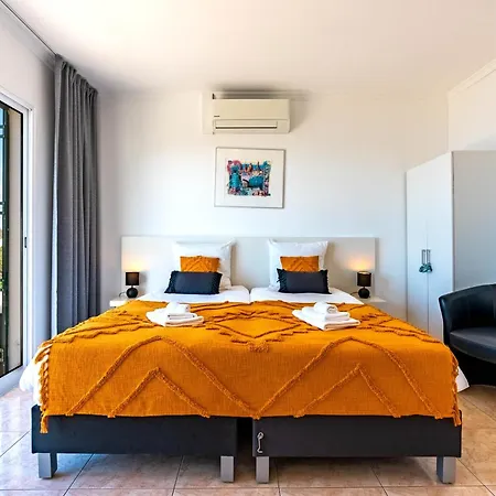 Casa Flora, 2 Quartos,vista Mar * ארקו דה קלחטה