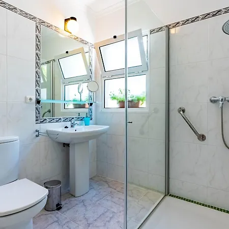 Casa Flora, 2 Quartos,vista Mar Сasa de vacaciones Arco da Calheta (Madeira)