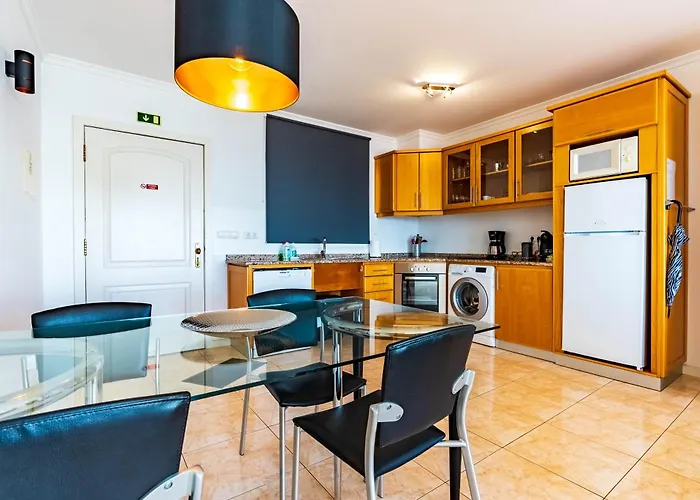 בית נופש Casa Flora, 2 Quartos,vista Mar *